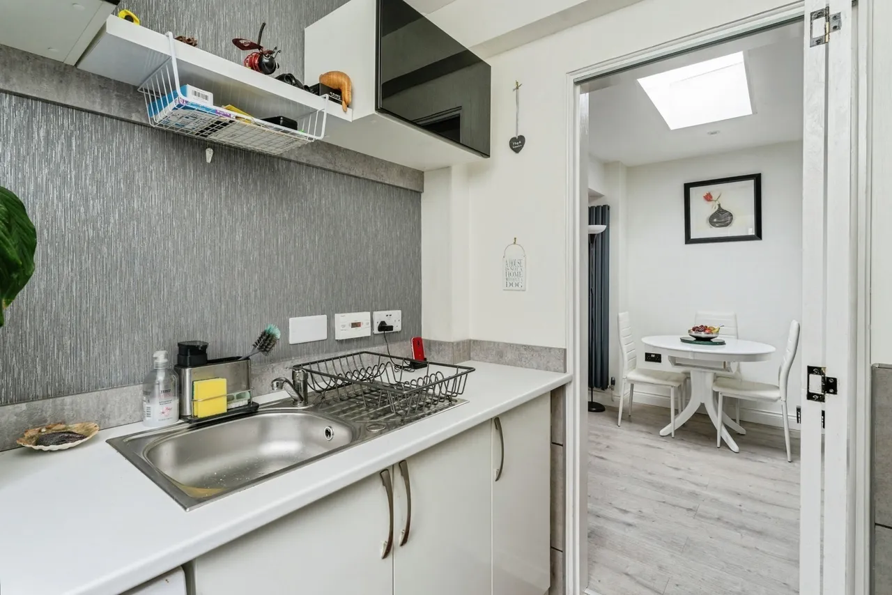 Whitford Road, Whitford, CH8, photo 16