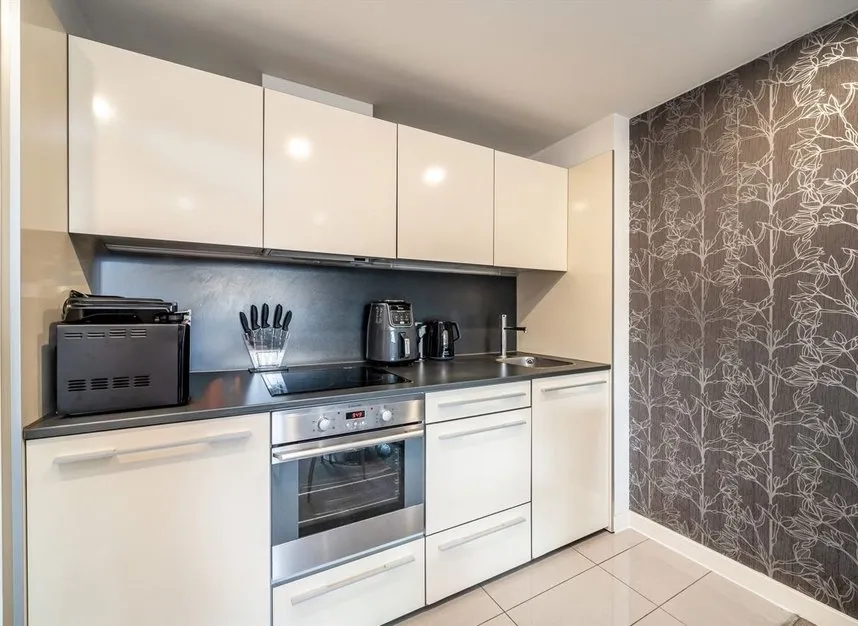 Union Lane, Isleworth, TW7, photo 3