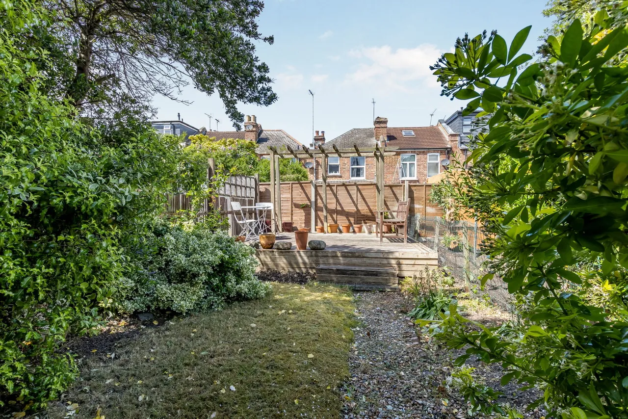 Leslie Road, N2, photo 8