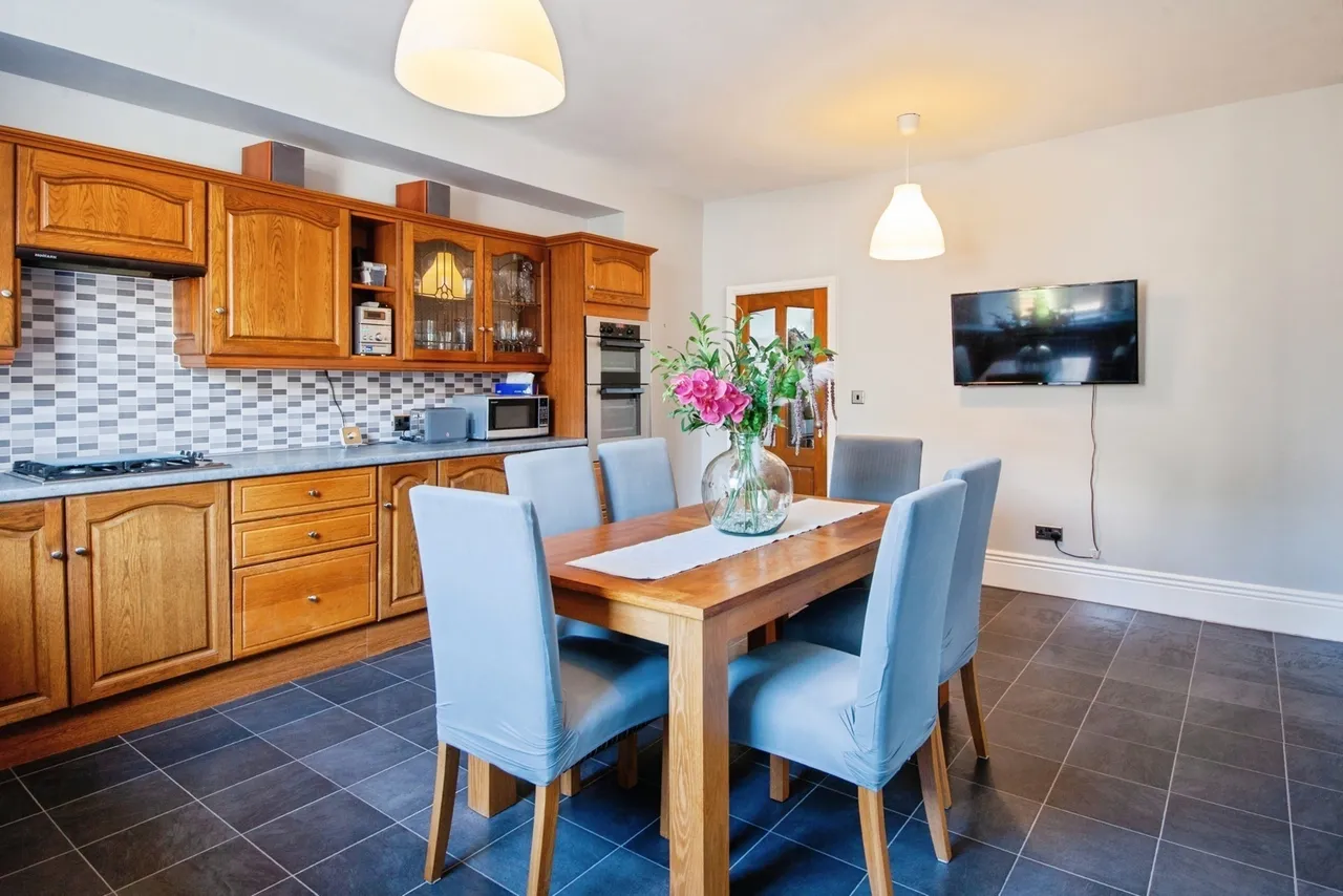 Compton Street, Sheffield, South Yorkshire, S6, photo 4