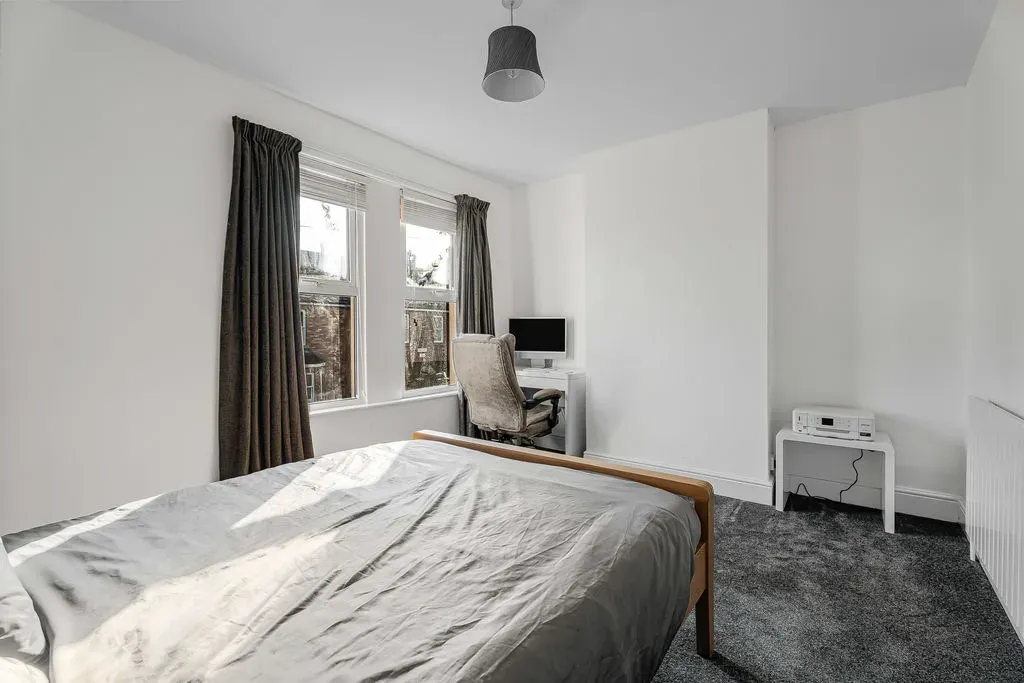 George Street, Bletchley, Milton Keynes, Buckinghamshire, MK2 2NR, photo 8
