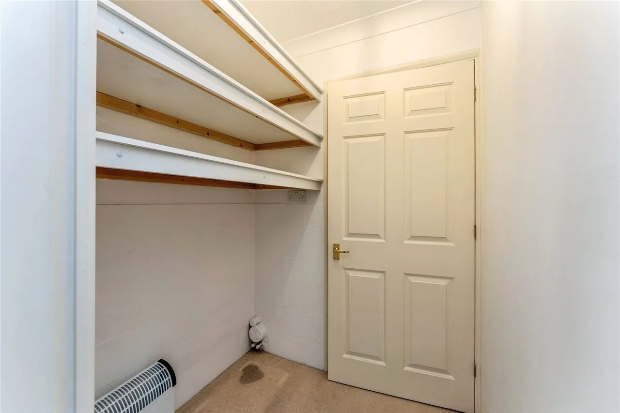Church Crescent, London, N10, photo 17