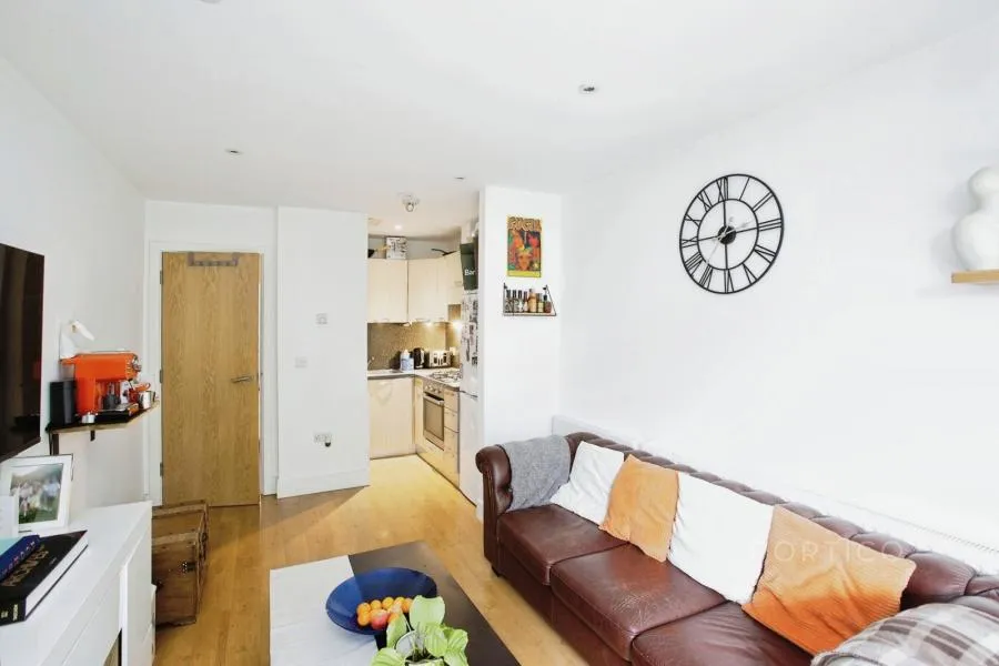 Raglan Road, London, E17, photo 3