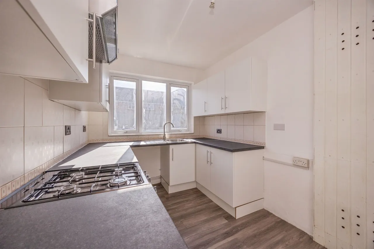 Agincourt Road, Portsmouth, PO2, photo 6