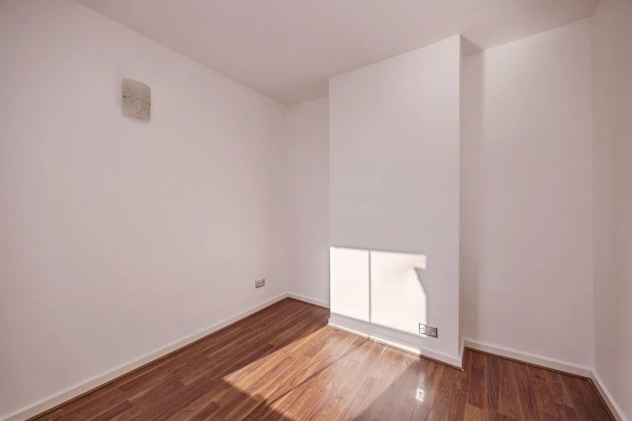 Agincourt Road, Portsmouth, PO2, photo 12