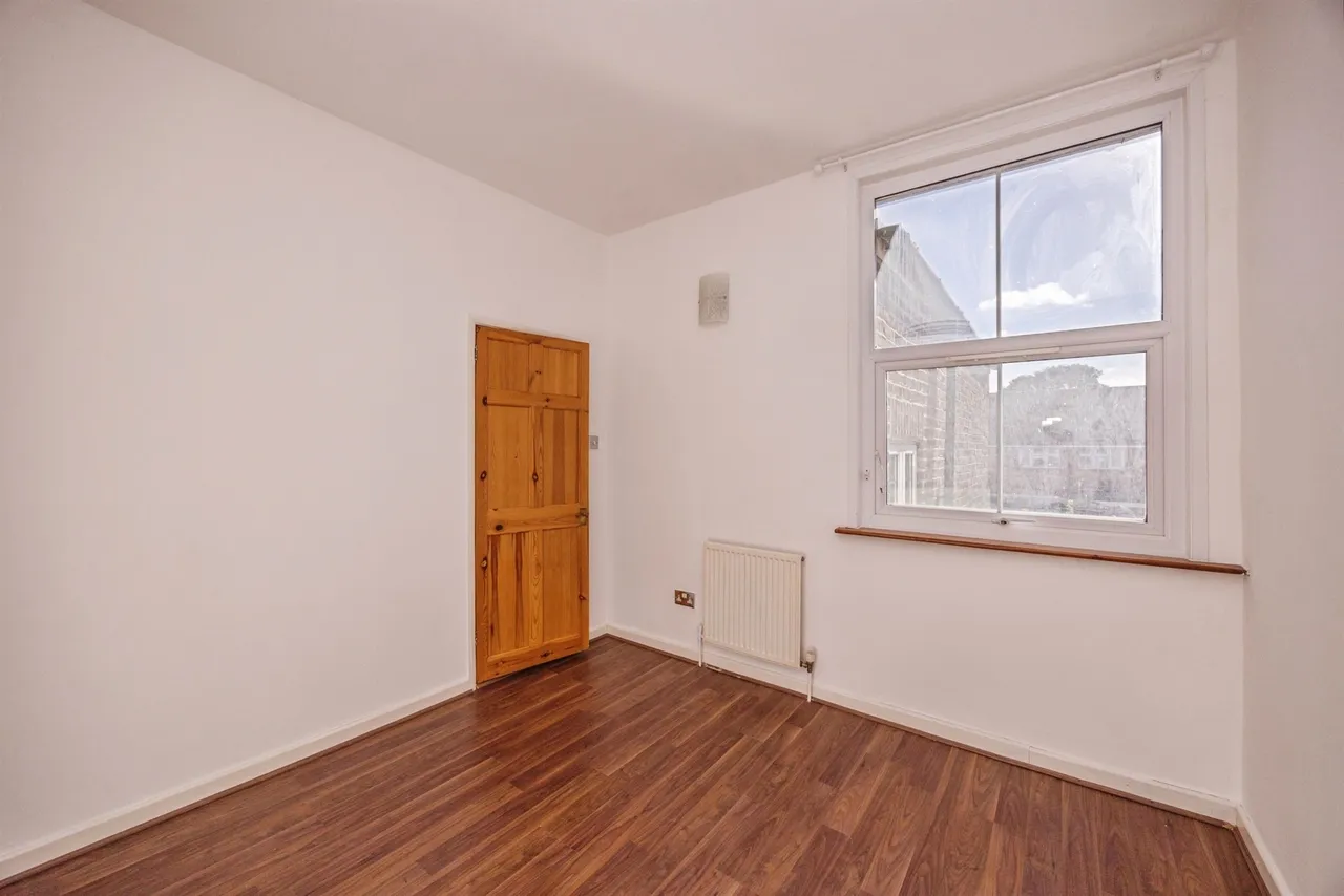 Agincourt Road, Portsmouth, PO2, photo 13