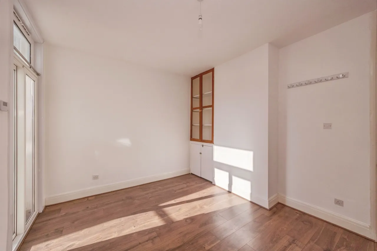 Agincourt Road, Portsmouth, PO2, photo 5