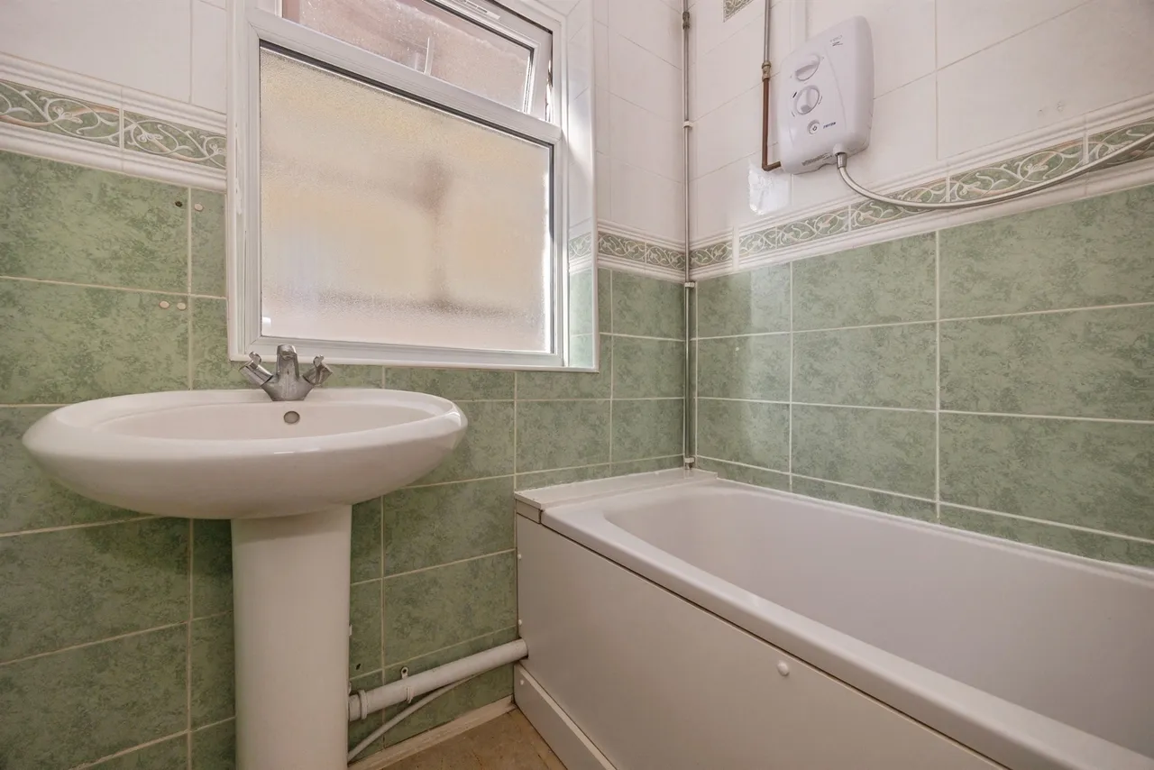 Agincourt Road, Portsmouth, PO2, photo 10
