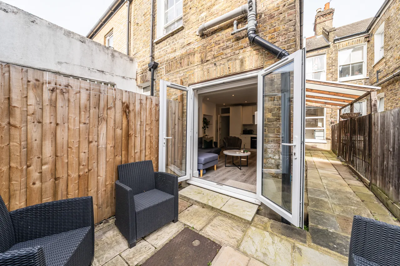 Delia Street, London, SW18, photo 3