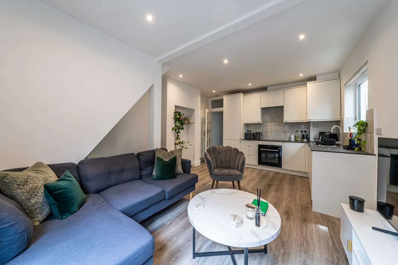 Delia Street, London, SW18, photo 4