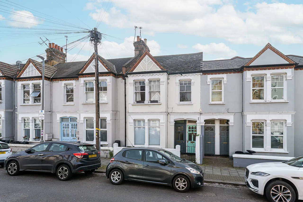 Delia Street, London, SW18, photo 2
