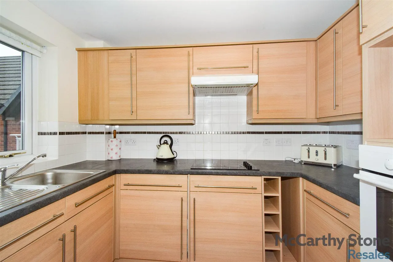 Sandhurst Street, Oadby, LE2, photo 10