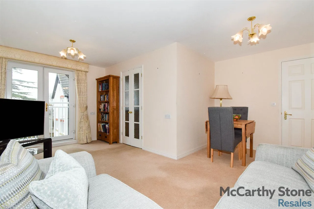 Sandhurst Street, Oadby, LE2, photo 2