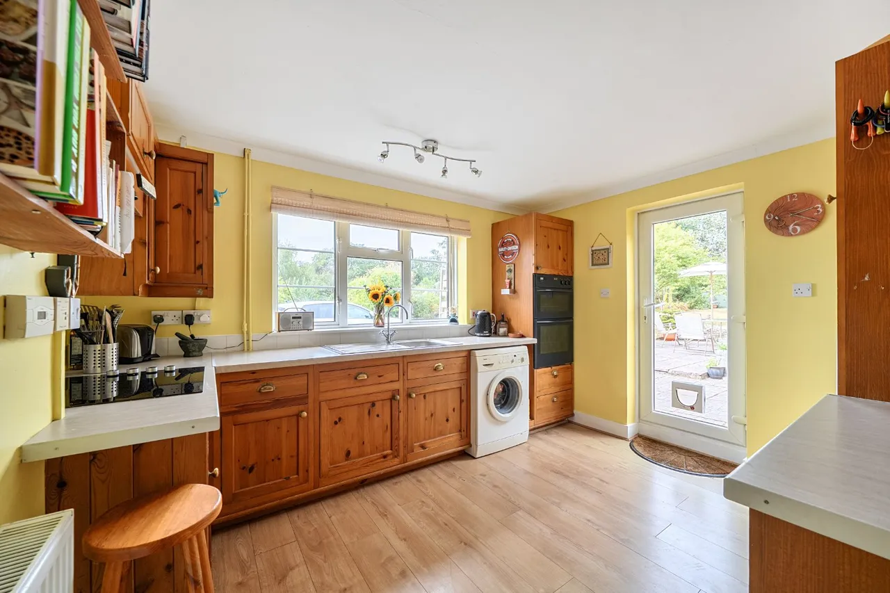 North End, Motcombe, Shaftesbury, Dorset, SP7 9HX, photo 5
