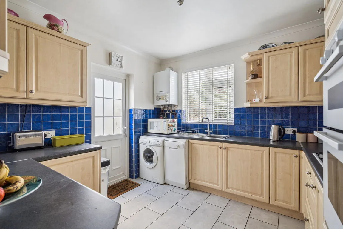 Woodford Crescent, Pinner, HA5, photo 7