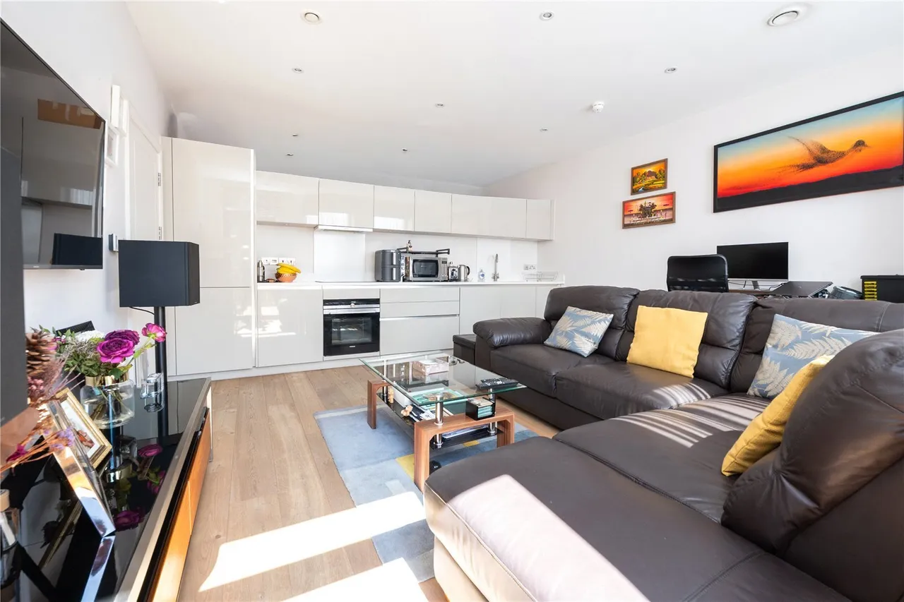 London Road, Isleworth, TW7, photo 4