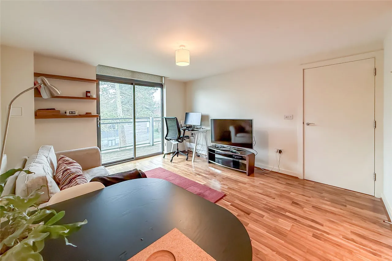 Manor Road, St. Albans, Hertfordshire, AL1 3FX, photo 2