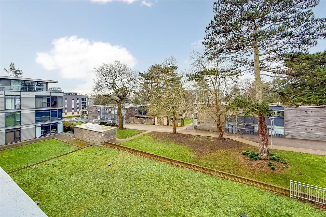 Manor Road, St. Albans, Hertfordshire, AL1 3FX, photo 10