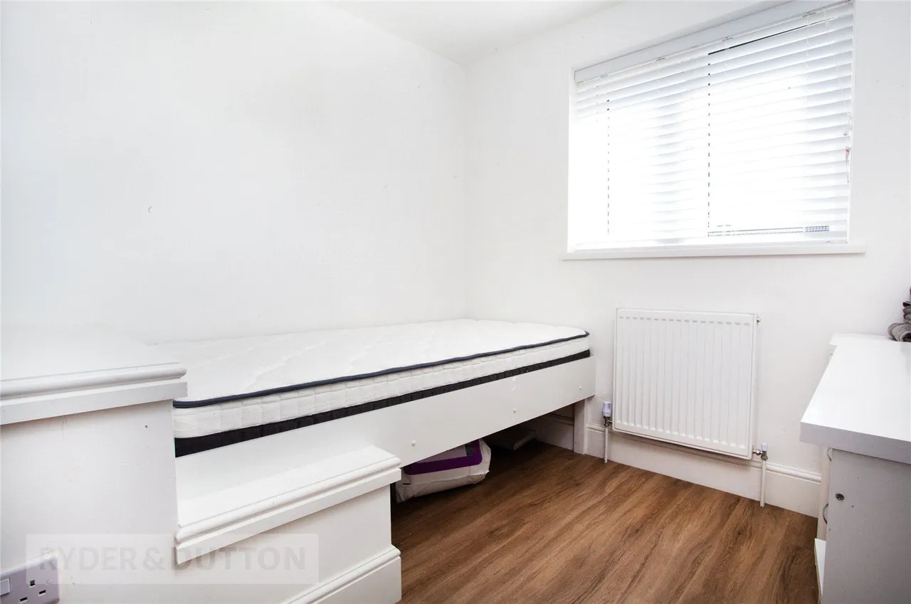 Royal Avenue, Heywood, OL10, photo 19