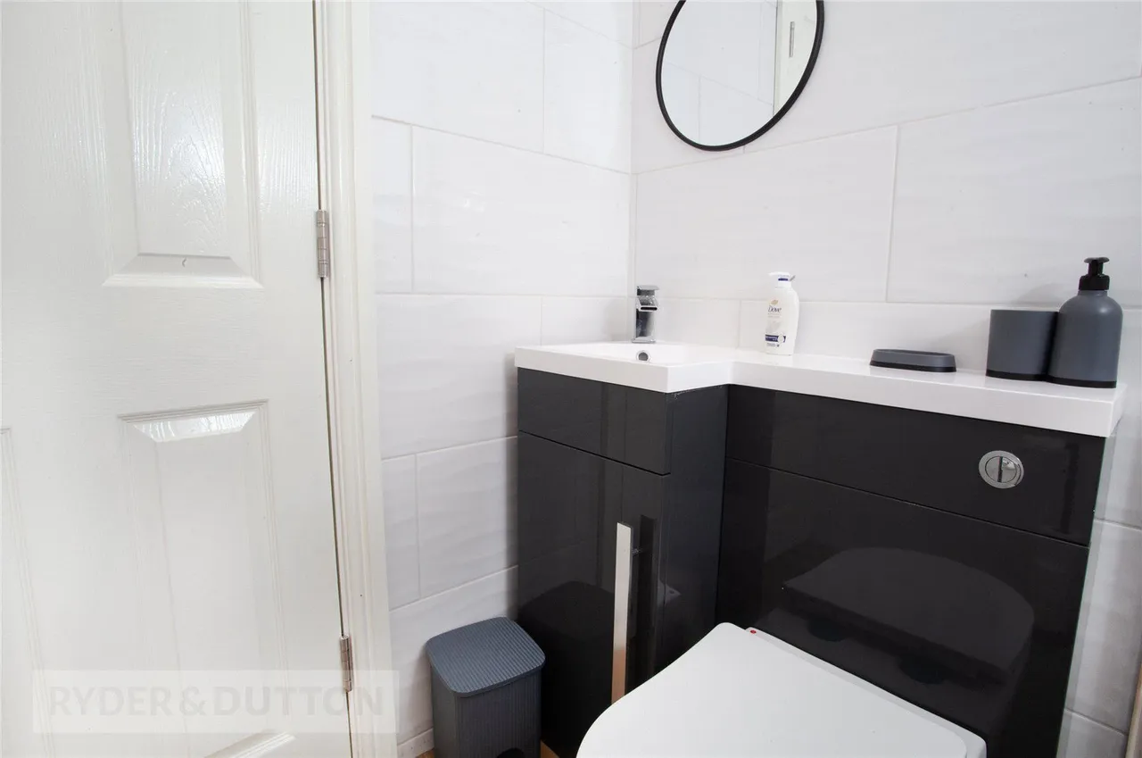 Royal Avenue, Heywood, OL10, photo 14