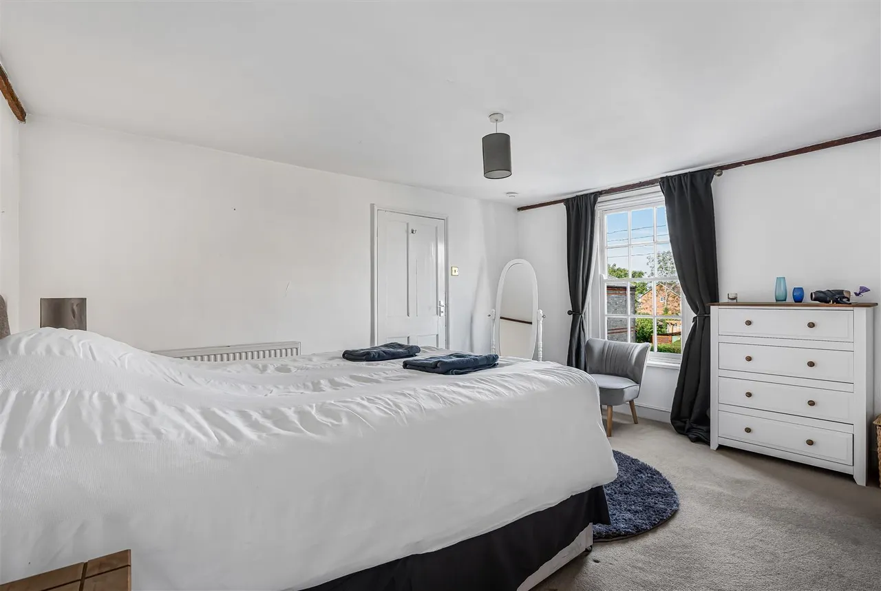 New Street, Chippenham, CB7, photo 15