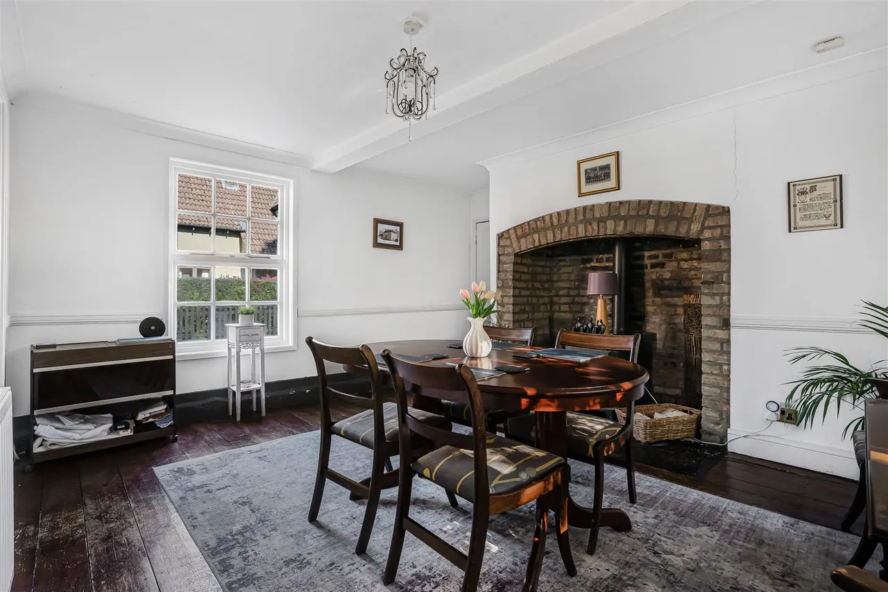 New Street, Chippenham, CB7, photo 9