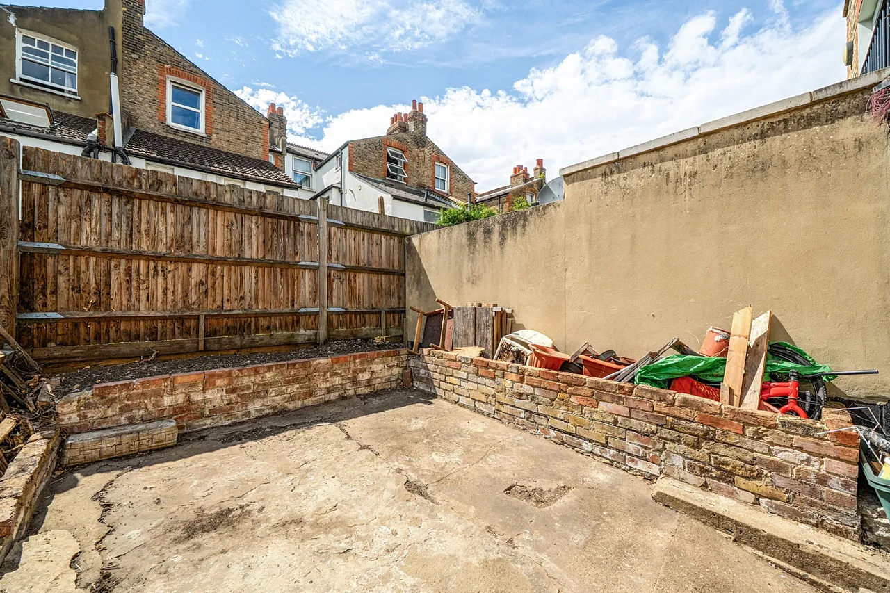 31b Garratt Terrace, London, photo 4