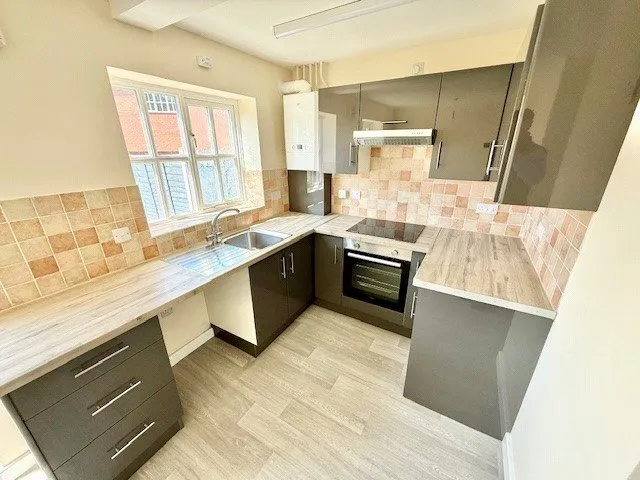 Stourbridge Road, Kidderminster, Worcestershire, DY10 2PN, photo 3