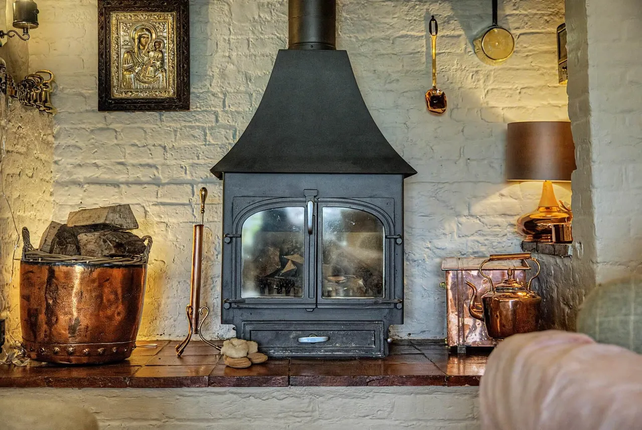 Ellesborough Road, Butlers Cross, photo 14