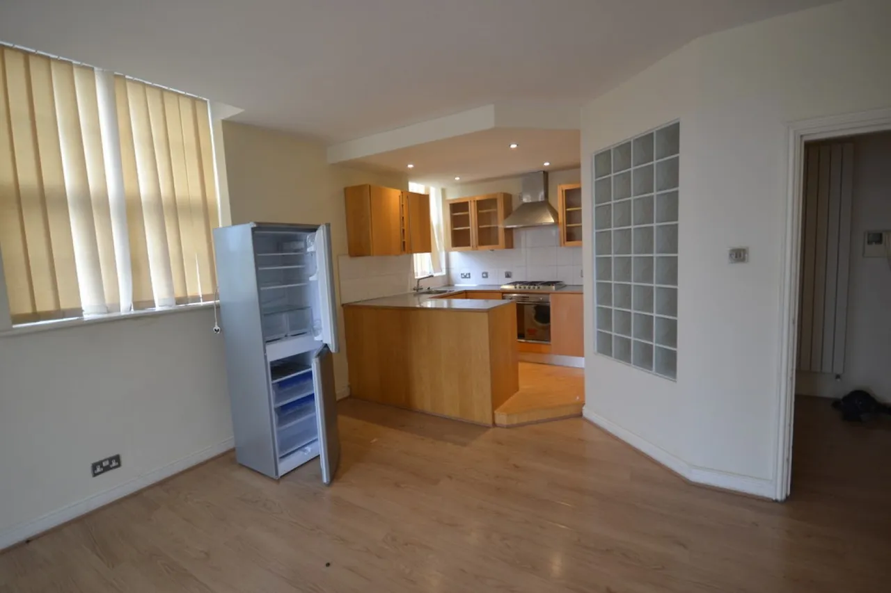 Fosse Road South, LE3, photo 3