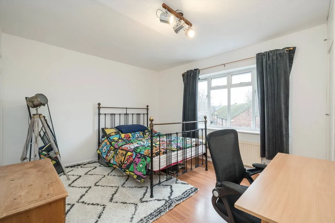 Uxbridge Road, W7, photo 4