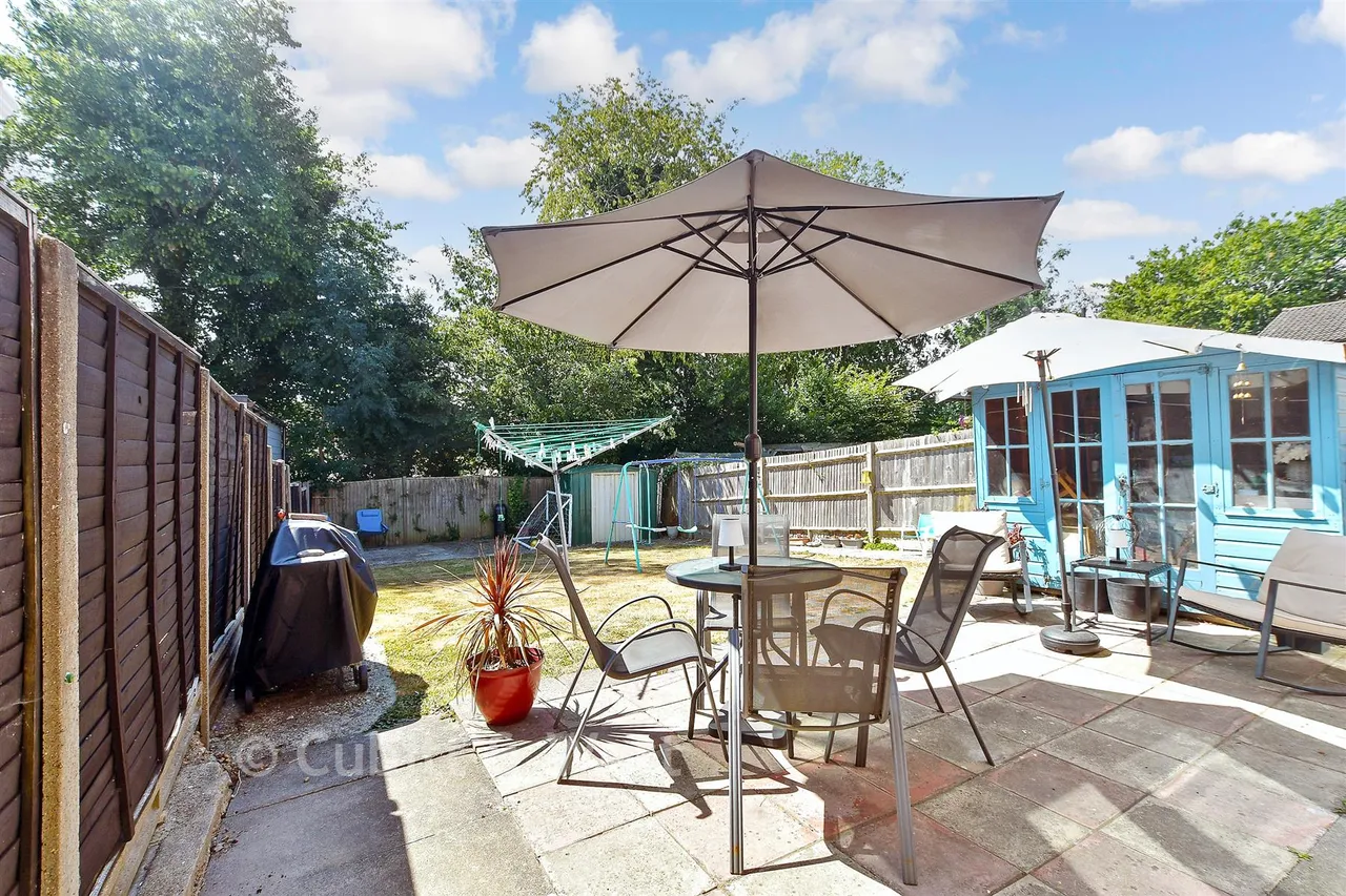 Kings Ride, Burgess Hill, RH15, photo 15