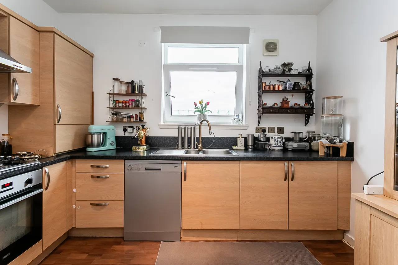 Hawkhill Close, Edinburgh, EH7, photo 10