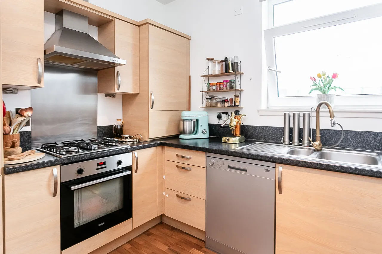 Hawkhill Close, Edinburgh, EH7, photo 11