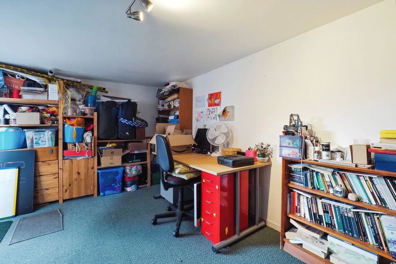Cator Lane, Beeston, Nottingham, Nottinghamshire, NG9, photo 21
