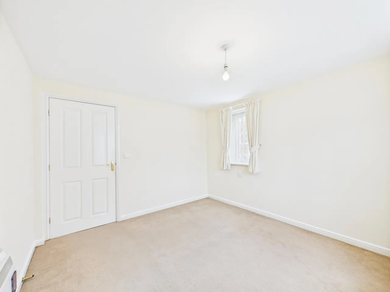 Eliot Mews, Nuneaton, CV10, photo 8