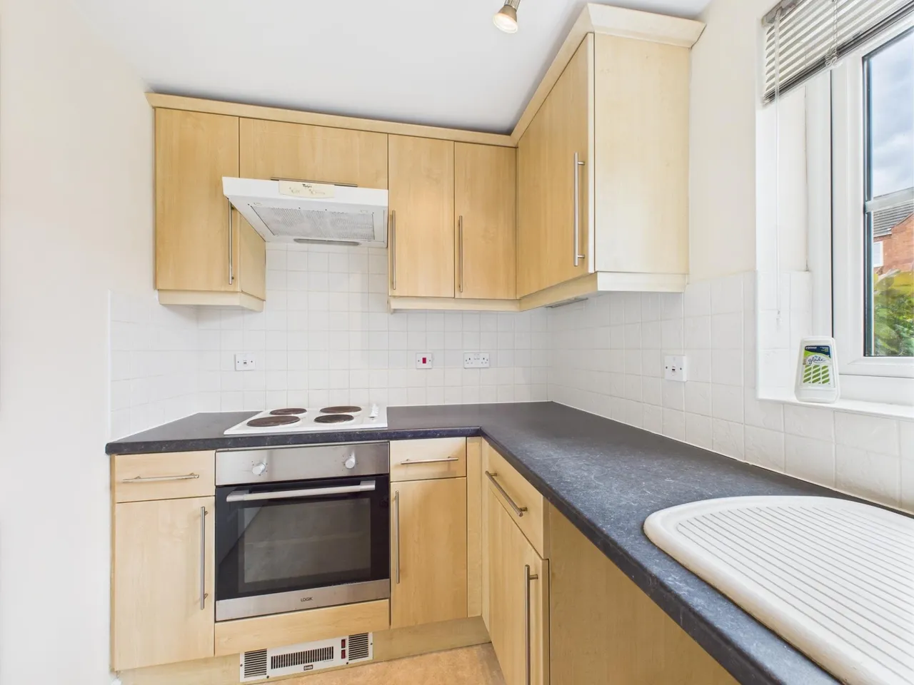 Eliot Mews, Nuneaton, CV10, photo 6