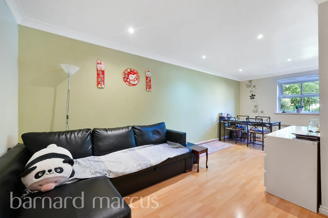 Sycamore Close, South Croydon, CR2, photo 3