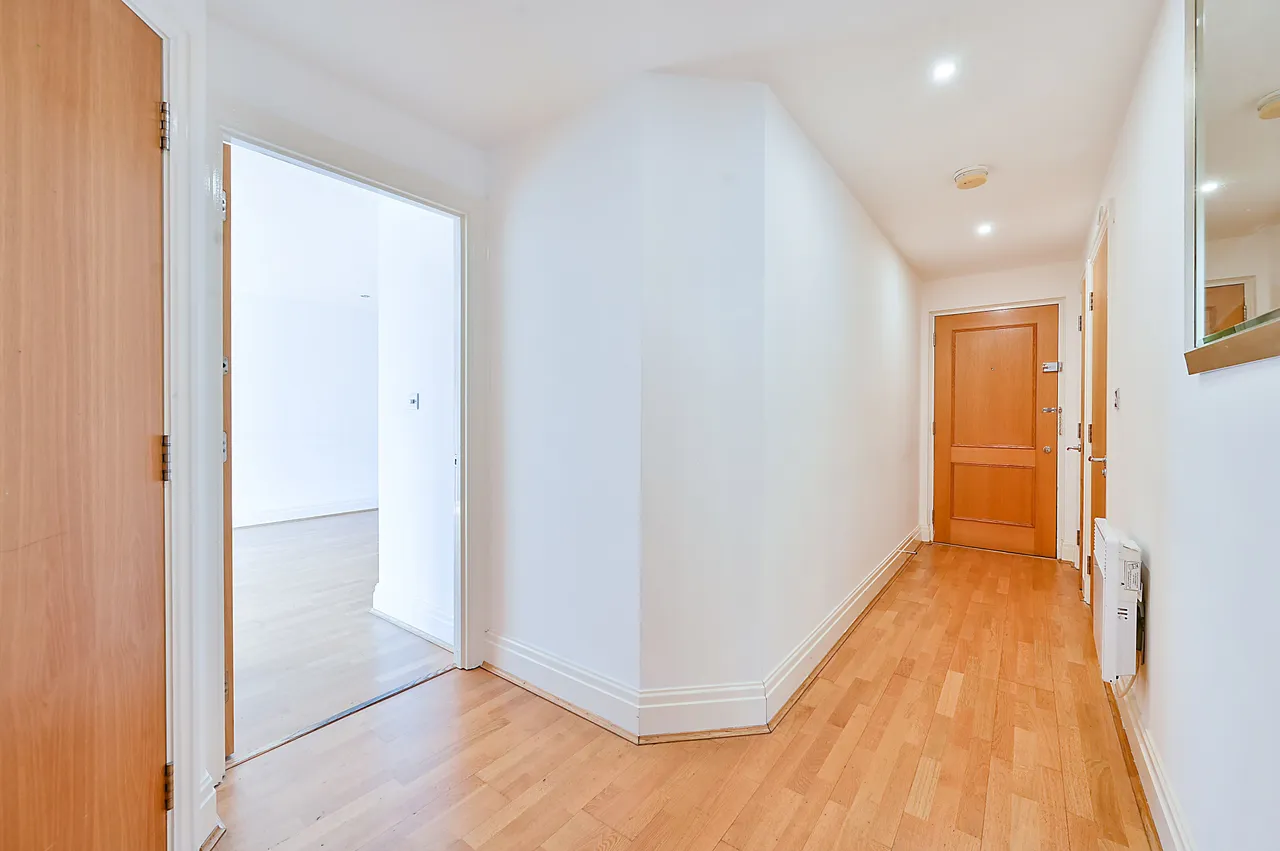 51 Bramber House, Royal Quarter, Seven Kings Way, Kingston upon Thames, photo 11