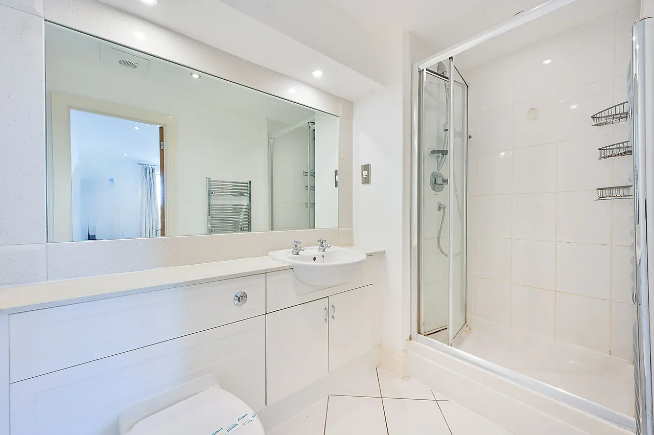 51 Bramber House, Royal Quarter, Seven Kings Way, Kingston upon Thames, photo 9