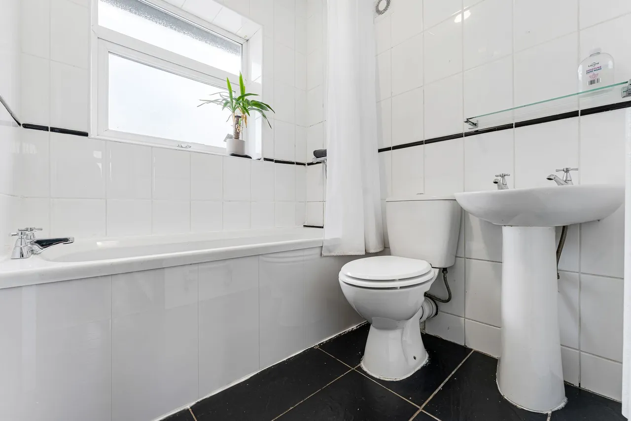 Woodend Avenue, Hunts Cross, Liverpool, Liverpool, L25 0PA, photo 30