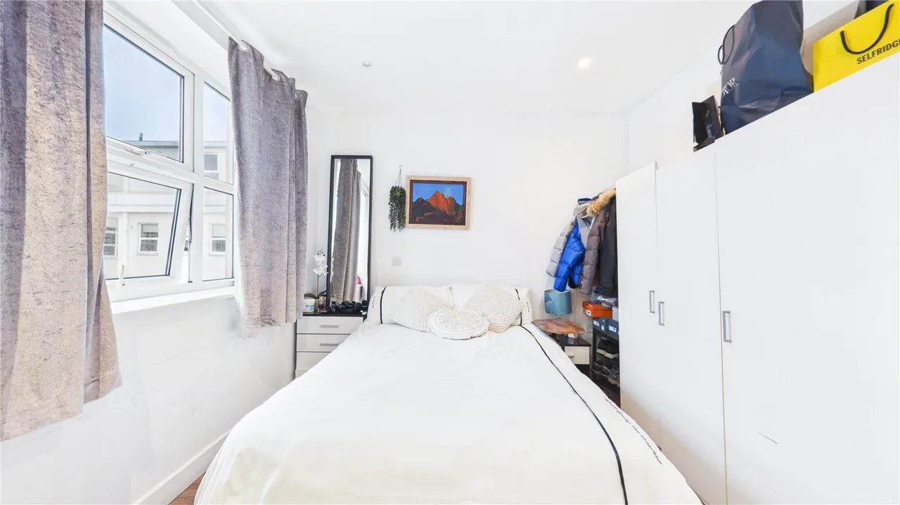Bromyard Avenue, London, W3, photo 12