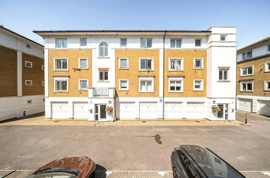 The Strand, Brighton Marina Village, BN2, photo 14