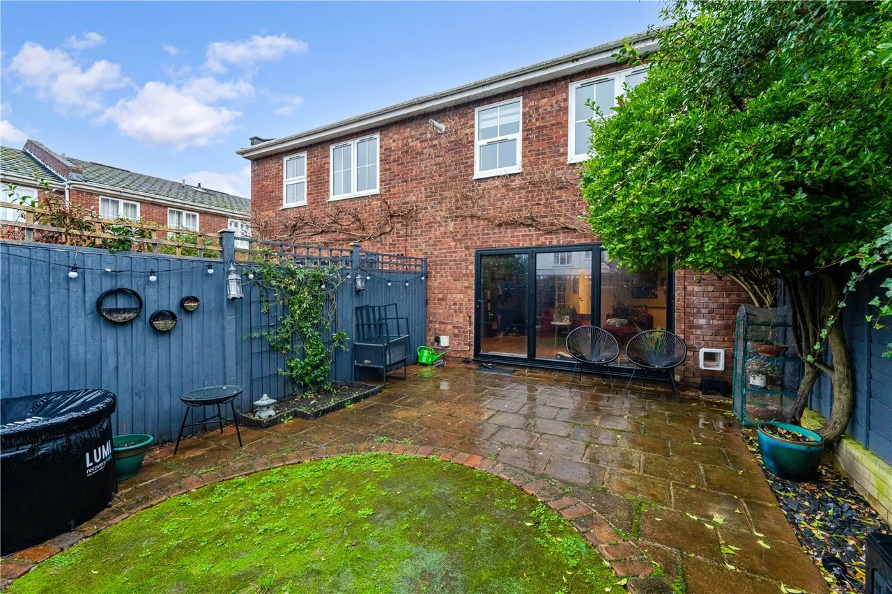 Appleby Close, Twickenham, TW2 5NA, photo 13