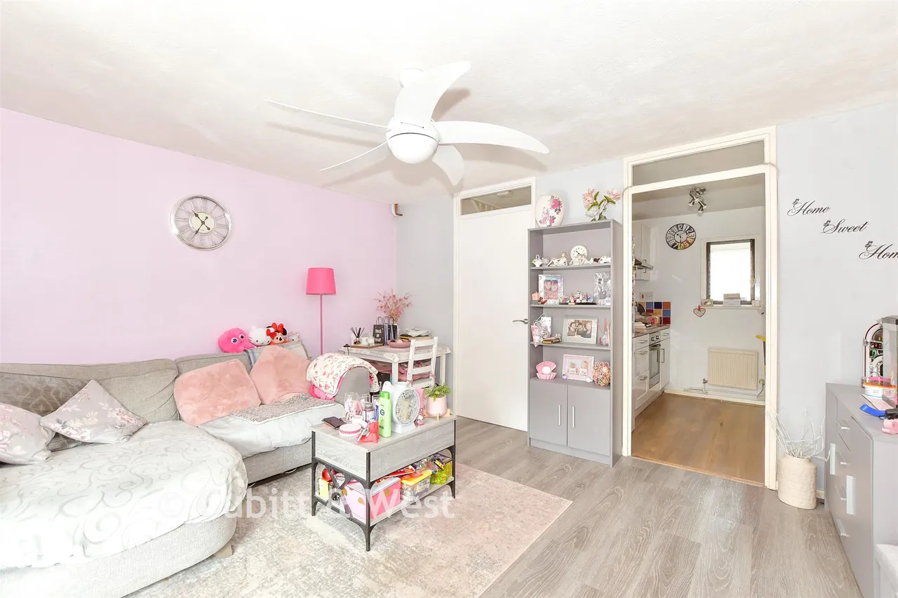 Osborne Crescent, Chichester, PO19, photo 7