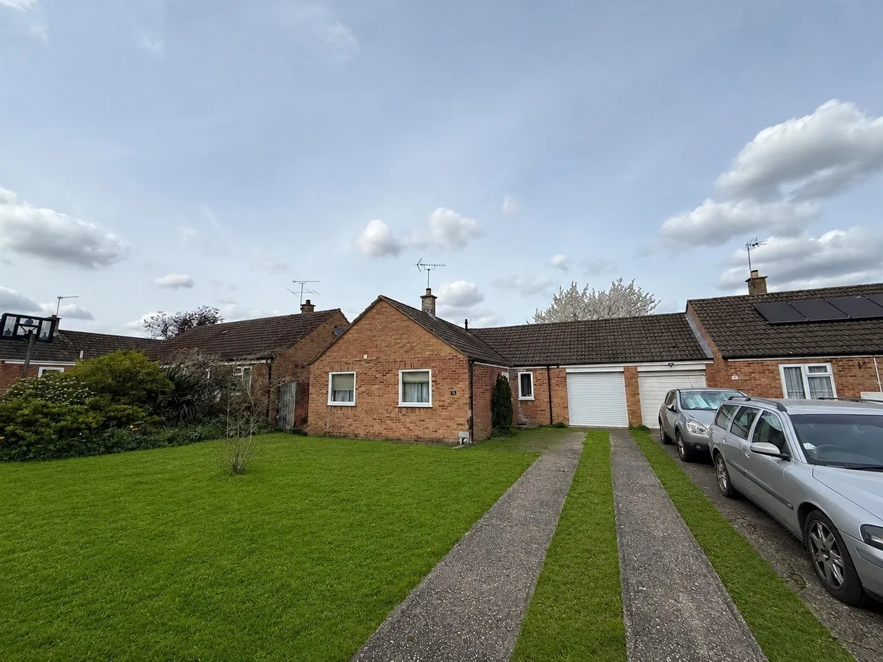 3 bed house for sale — Edmund Road, Brandon
