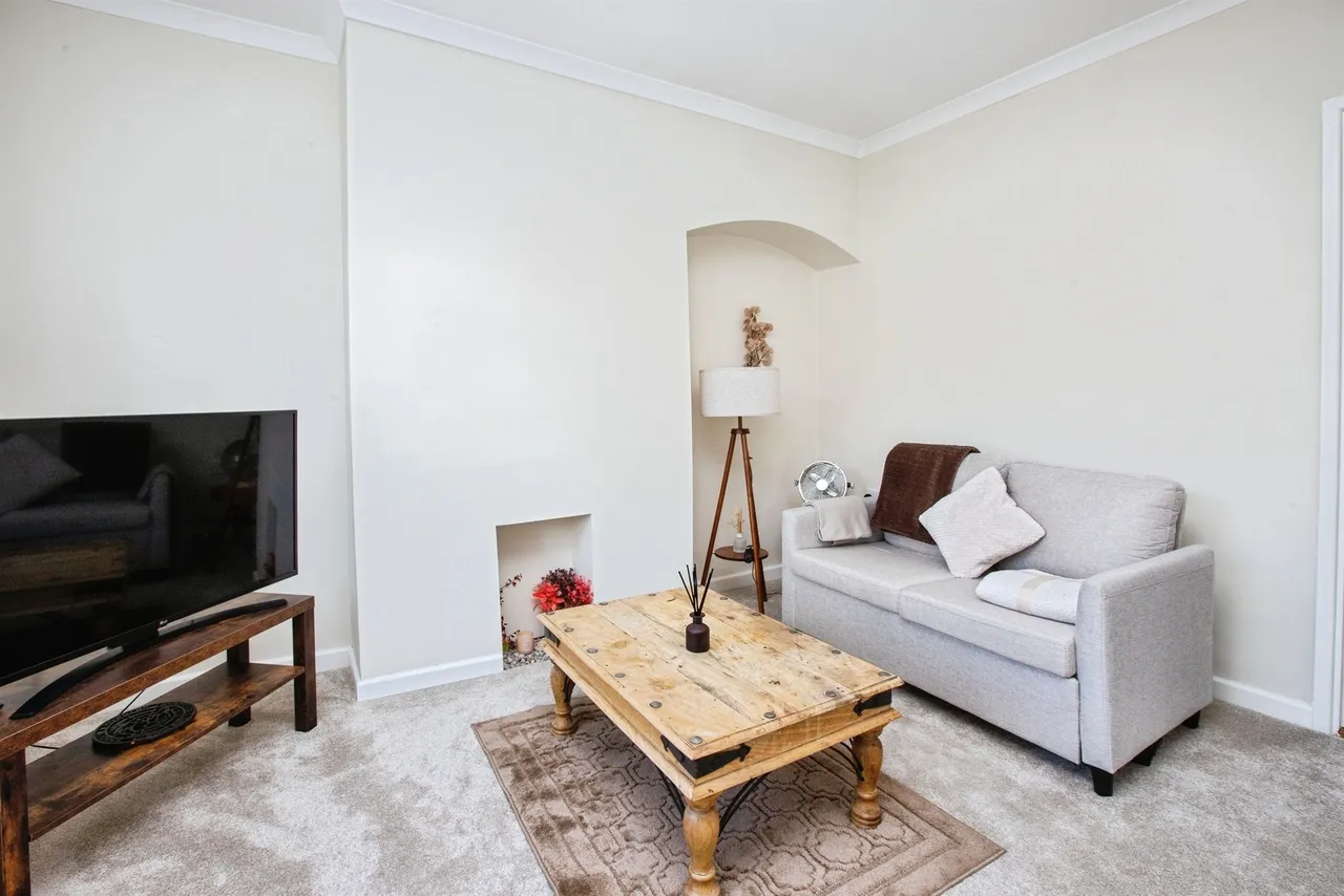 Boundary Walk, Langwith, NG20, photo 3