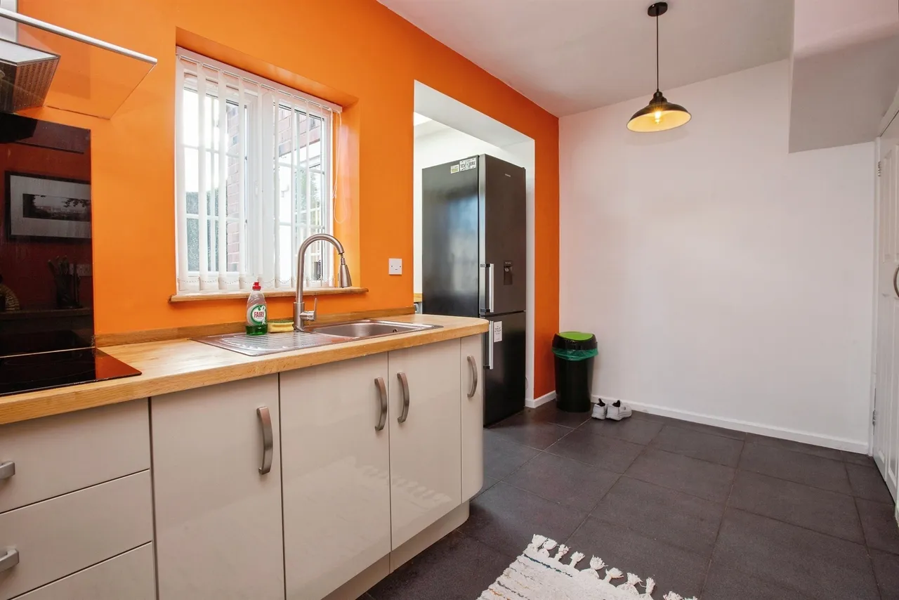 Boundary Walk, Langwith, NG20, photo 6