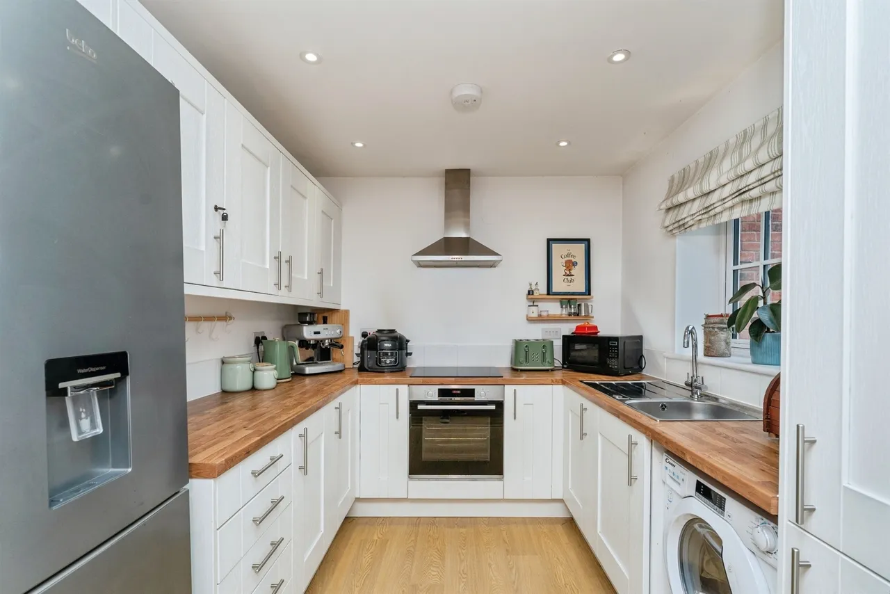 Marjory Close, Chester, CH4, photo 2