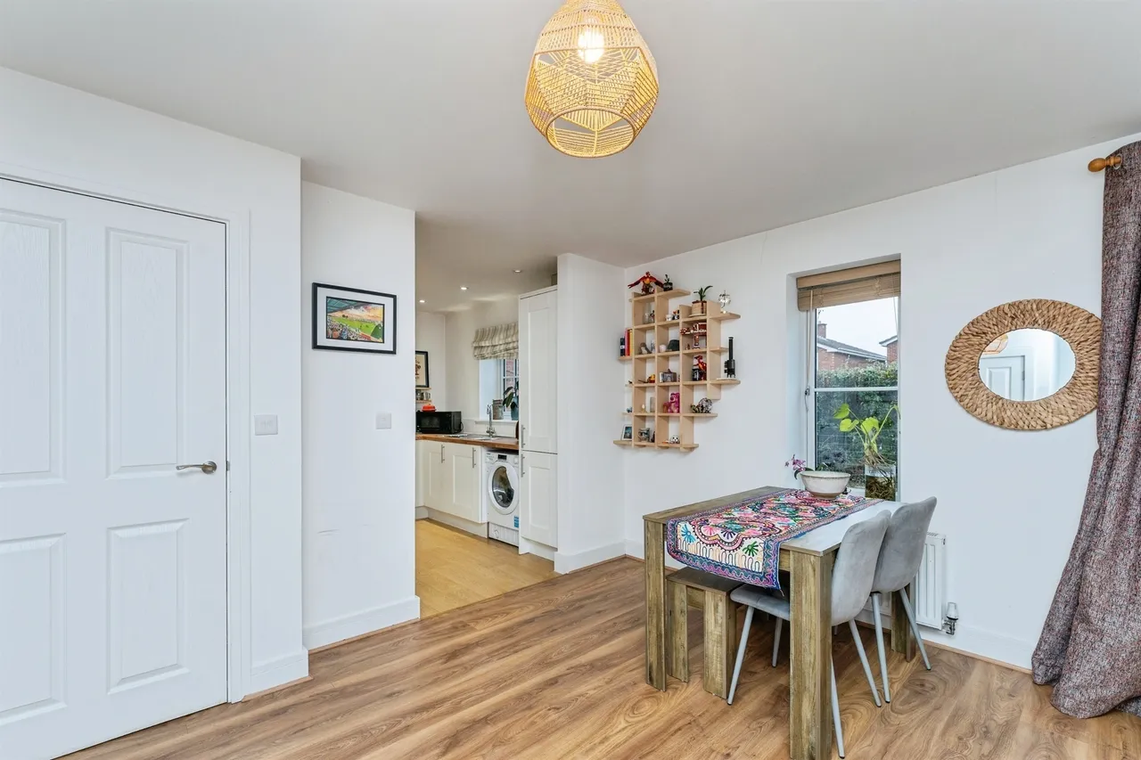 Marjory Close, Chester, CH4, photo 7